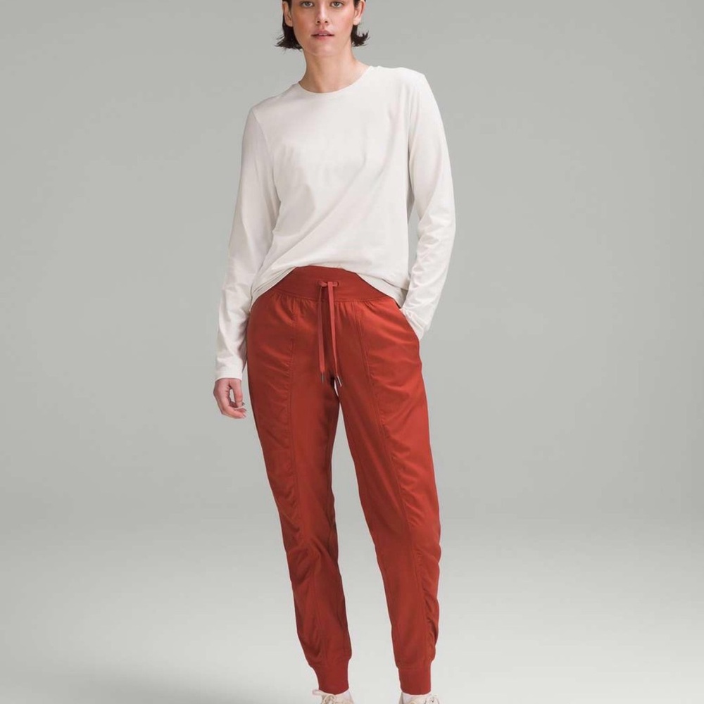 lululemon athletica Joggers Women’s Mid-Rise Jogger Pants